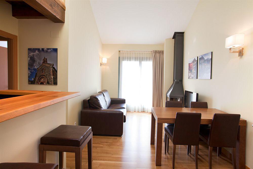 Appartements & Spa Cerdanya Bourg-Madame Room photo